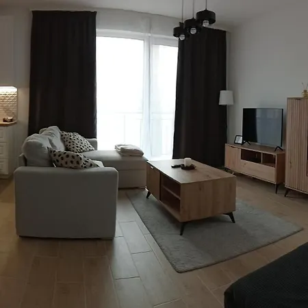 Apartament 37 *